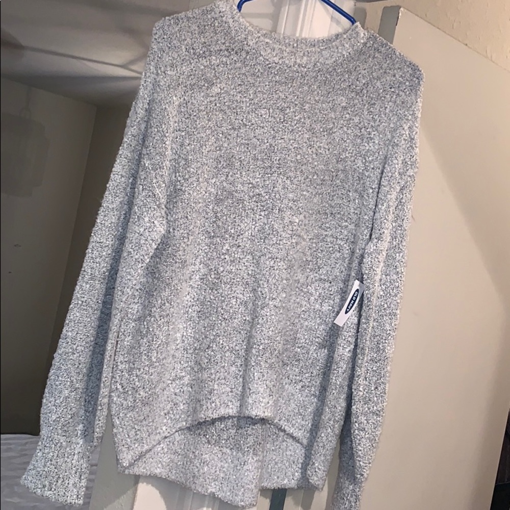 White/black marble sweater